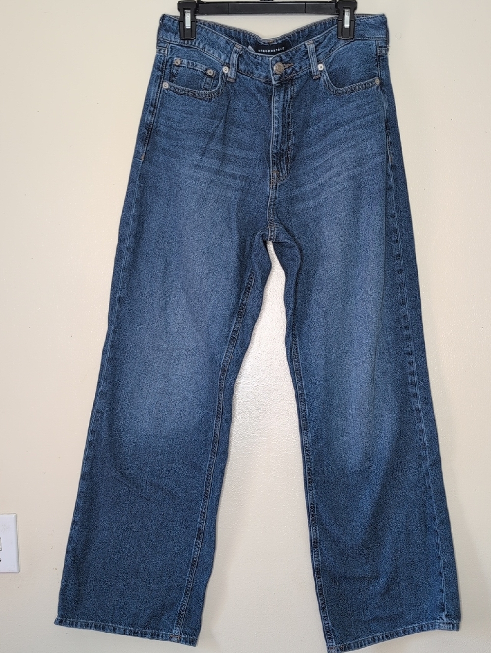 Aeropostale Relaxed Wide Leg High Waisted Jeans in Blue Size 10